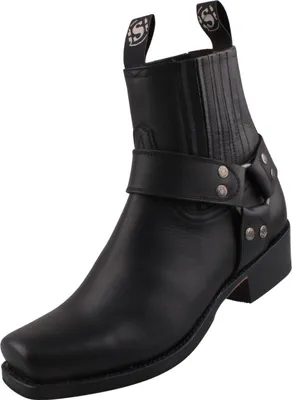 Auf dem Bild ist ein schwarzer Stiefel abgebildet der von der Seite betrachtet wird. Der Stiefel hat ein modernes Design und wirkt robust und stylish.