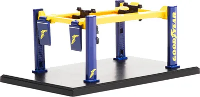 Produktbild von 4-FUSS-Hebebühne GOODYEAR, GREEN16130-A, Maßstab1/64, GREENLIGHT