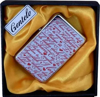 Produktbild von Gentelo Benzinfeuerzeug mit der Aufschrift „I Love You“ in Geschenkverpackung