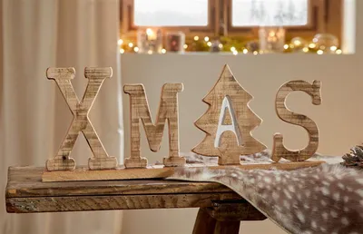 Image de Lettre "XMAS" en bois au look shabby, décoration de Noël, lettres décoratives