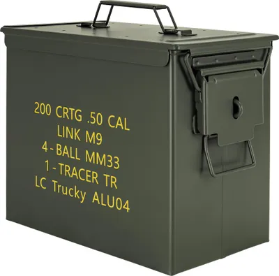 grüne Stahlkiste mit gelber Schrift