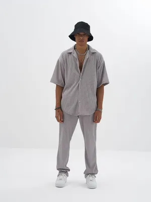 Produktbild von Set Hemd und Hose plissiert Anzug Herren S Hellgrau