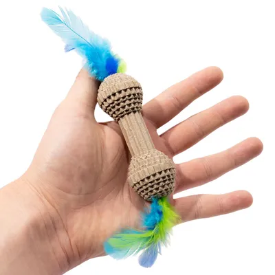 Produktbild von Katzenspielzeug aus Pappe · Kratzpappe mit Federn · ca. 10 x 3,5 x 3,5 cm