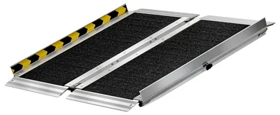Immagine prodotto di Rampa portatile per sedia a rotelle, 610 mm, rampa pieghevole in alluminio antiscivolo per disabili, capacità di carico 800 lbs, ideale per soglie di porte, gradini, scale, ingressi, porte, scooter e marciapiedi