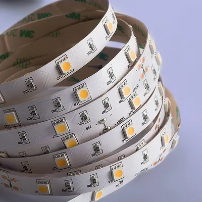 Produktbild von LED Strip 5050 Warmweiß (2700K) 36W 500CM 24V IP20