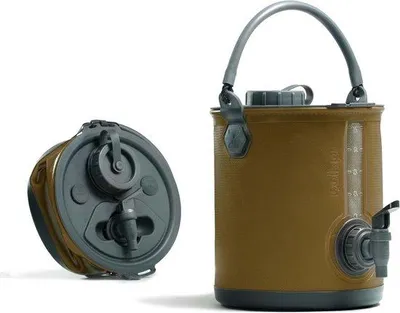 Produktbild von Famanu 2-in-1 faltbare Wasserkanister mit Auslauf - tragbarer Wasserkanister für Trinkwasser beim Camping & Festivals - BPA-frei