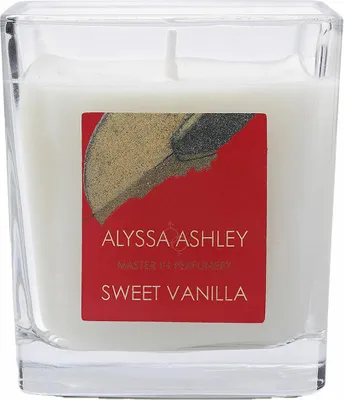 Produktbild von Alyssa Ashley Sweet Vanille Duftkerze 145 g