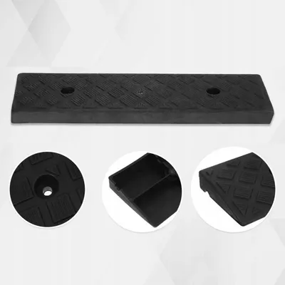Produktbild von Bordsteinrampe Auffahrhilfe Schwarz 50x13x3cm – Robuste Gummirampe für Auto & Garage – Schont Unterboden & Reifen – Rutschfest & Belastbar