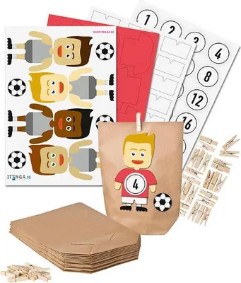 Produktbild von Basteladventskalender Fußballer Triktot rot Hose weiß + Sticker weiß
