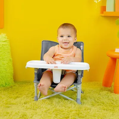 Obrázek produktu pro BRIGHT STARTS Kompaktní, skládací podsedák - Pop 'N Sit, odnímatelný tablet, ultrakompaktní, taška na přenášení je součástí dodávky