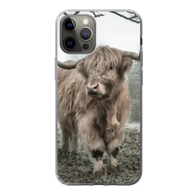 Produktbild von MuchoWow® Handyhülle Schutzhülle Hülle für iPhone 13 Pro Schottische Highlander - Natur - Herbst - Tiere - Wildtiere - Wald Silikon Softcase Handy Hülle - Handy-Tasche