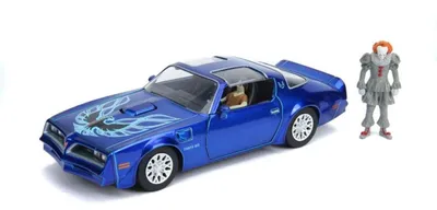 Modellauto Pontiac Firebird mit Pennywise Figur, 1:24, blau