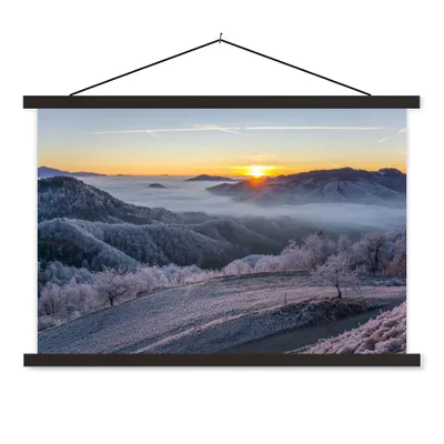 Produktbild von MuchoWow® Textilposter Winter - Berge - Sonne - Abend 60x40 cm mit schwarzem Rahmen - Hölzernes