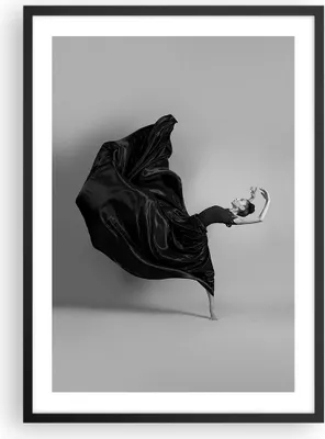 Produktbild von Gerahmtes Poster - Schwarzer Rahmen - Tanz Schwarz Kleid - 50x70 cm - Wand Bild - Wanddeko - Wandbilder - Kunstposter - Wandposter - Bilderrahmen - Bilder - Kunstdruck - P2BPA50x70-4869