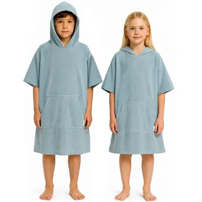 Produktbild von CalmyBEACH Leicht Frottee Badeponcho Kinder - Mädchen Jungen Baumwolle Poncho Handtuch Bademantel Badetuch Surf Strandponcho Kapuzenhandtuch Blau 6-9 Jahre