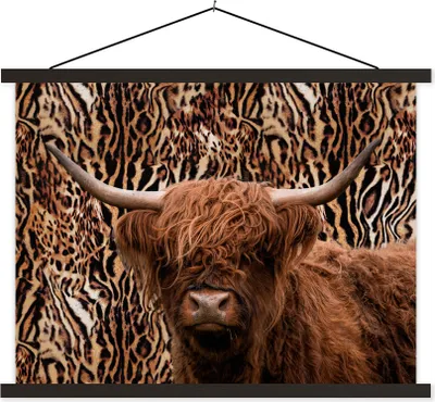 Produktbild von MuchoWow® Textilposter Schottisches Hochlandrind - Pantherdruck - Tiere 120x90 cm mit schwarzem Rahmen - Aufhänger für Poster