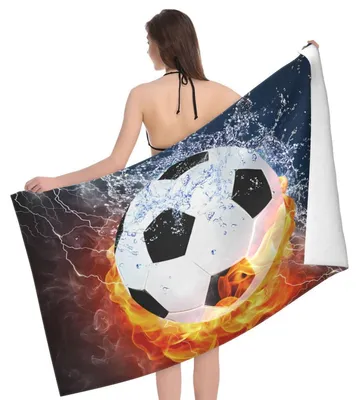 Obrázok produktu pre Plážový uterák s motívom futbalu, mikrovlákno, 77 x 153 cm, čierna farba