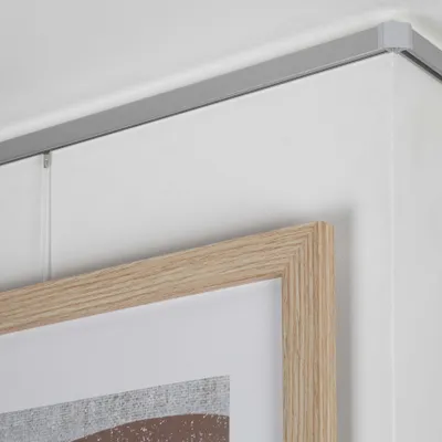 Image de STAS rail pour tableaux set complet - Minirail - 150cm - 25kg/m - argent - étagère murale - rail pour galeries - pour accrocher des tableaux sans perçage