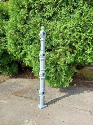 Immagine prodotto di Palo dritto in ghisa Palo stradale per barriere con corrimano Nuovo Moderno