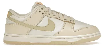 Produktbild von Nike Dunk Low Team Gold (Women's) - EU 35.5