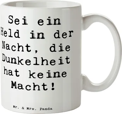Produktbild von Mr. & Mrs. Panda Kaffeebecher Spruch Angst vor Dunkelheit überwinden - Weiß - Geschenk, Stärke, Becher, Kaffeetasse, Vertrauem, bedruckt, inspirierende Zitate, Mut machen
