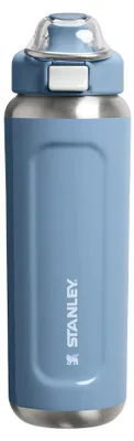 Image de Stanley La bouteille Wellspring – 700 ml Indigo, Image générée par une IA