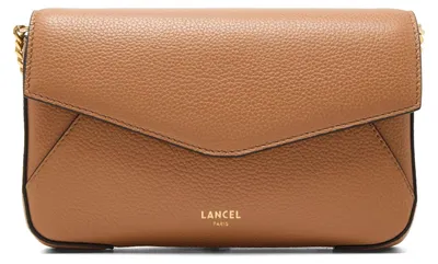Produktbild von Lancel Enveloppe Clutch Kartenetui Leder Kamel