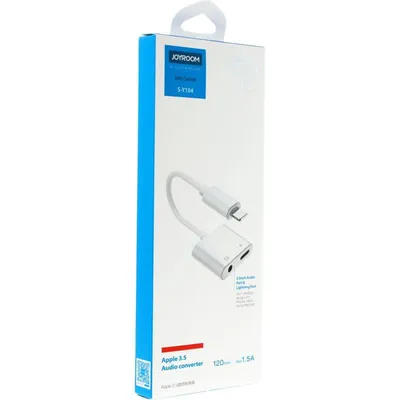The image shows the retail packaging of a Joyroom adapter.