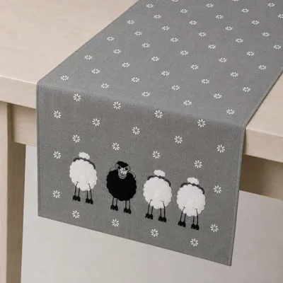 Produktbild von Tischdecke mit Stickerei schwarzes Schaf Tischläufer 40 x 85 cm