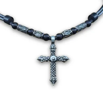 Produktbild von HANA LIMA | Leder Halskette Kreuz Ornamente Edelstahlperlen Herren Damen Kruzifix Kette