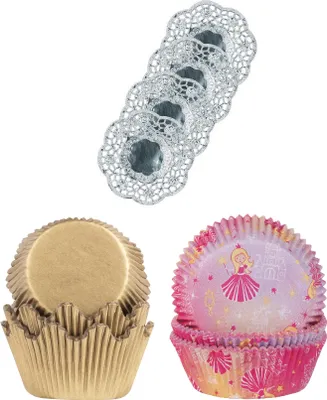 Produktbild von Demmler Muffin- Kronenbackformen Set - Palast  - in Prinzessin Design und schickem Gold - Inklusive 4 Tassendeckchen