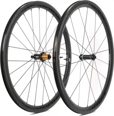 Produktbild von Progress Aero Tubeless Rennrad Laufradsatz Silber 9 x 100 / 9 x 135 mm / Shimano/Sram HG Silber 9 x 100 / 9 x 135 mm