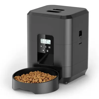 Obrázek produktu pro Automatický dávkovač krmiva pro kočky a malé psy - objem 2 litry - dávkovač suchého krmiva - programovatelný časovač - ovládání pomocí tlačítek - LCD displej - napájení 5V USB - černá barva