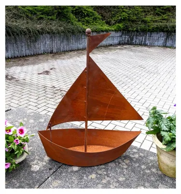 Produktbild von Segelboot aus Metall in Edelrost, 36 cm breit, Garten Dekoration für Wasser und Teich
