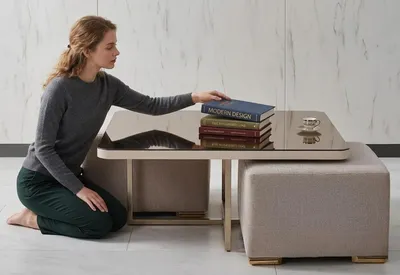 Immagine prodotto di Tavolino da caffè, stile moderno, colore beige, struttura in metallo, piano in vetro