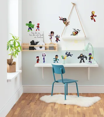 Produktbild von Wandtattoo - Spidey and Friends - Größe 50 x 70 cm