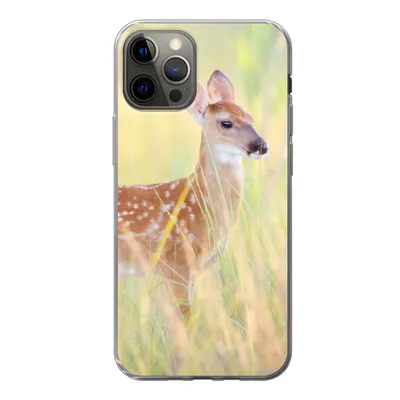 Produktbild von MuchoWow® Handyhülle Schutzhülle Hülle für iPhone 12 Pro Hirsche - Gras - Grün Silikon Softcase Handy Hülle - Abdeckung