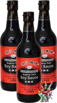 Produktbild von yoaxia ® - 3er Pack PEARL RIVER BRIDGE Superior Dunkle Sojasauce (3x 500ml)  + ein kleines Glückspüppchen - Holzpüppchen