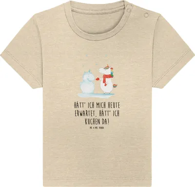Produktbild von Mr. & Mrs. Panda Babyshirt Einhorn Schneemann 12. - 18. Monat - Natural Raw - Geschenk, Weihnachten, Winter, Schnee, T-Shirt Baby, , Handschuhe, Kuchen, Baumwollshirt