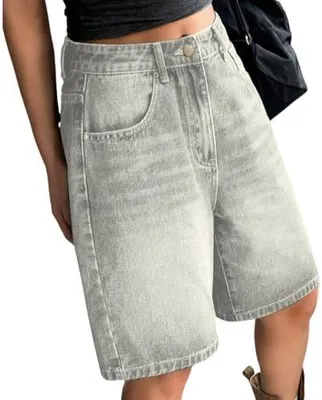 Produktbild von Damen-Kurzhose im Hip-Hop-Stil als lässige Baggy-Shorts im Y2K-Look mit lockerem, weitem Bein, für den Sommer, aus elastischem Jeansstoff, knielang und als Uni-Denim-Shorts