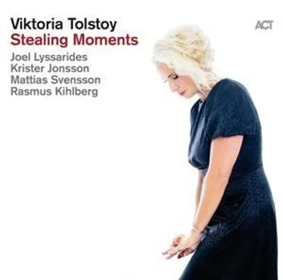 Produktbild von Stealing Moments