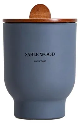 Obrázek produktu pro HOMLA SABLE WOOD Vonná svíčka s vůní lesního šalvěje 400 g