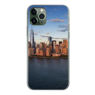 Produktbild von MuchoWow® Handyhülle Schutzhülle Hülle für iPhone 11 Pro New York - Skyline - Boot Silikon Softcase Handy Hülle - Handy