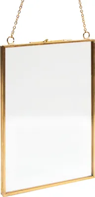 Produktbild von QUVIO Fotorahmen mit Kette - Fotoalbum - Fotobuch - Fotorahmen - Wanddekoration - Fotorahmen - Bilderrahmen - 13 x 18 cm (bxh) - Gold