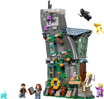 Produktbild von LEGO Harry Potter Luna Lovegoods Haus - Modellbau mit Leuchtstein und 5 Minifiguren -  Baukasten DIY Deko fürs Schlafzimmer - Kreatives Geschenk für Mädchen, Jungen und Fans ab 10 Jahren - 76467