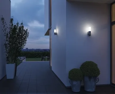 Produktbild von Steinel LED Sensor Außenwandleuchte 11,3W 729 lm 3000 K L 605 S anthrazit weiß
