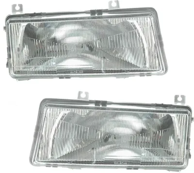 Produktbild von Scheinwerfer Set für Skoda Felicia II 6U 1/98-6/01 H4 Streuscheibe Halogen