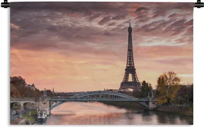 Produktbild von MuchoWow® Wandteppich Wandbehang Ein wunderschöner orangefarbener Himmel über dem Eiffelturm in Paris 150x100 cm Tapisserie Dekoration Wandtuch - Waschbar - Tapisserien - Wand-Decke