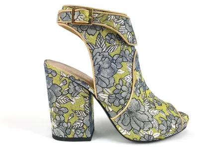 Productafbeelding van Dames schoenen in zilver en groen, gemaakt van echt leer