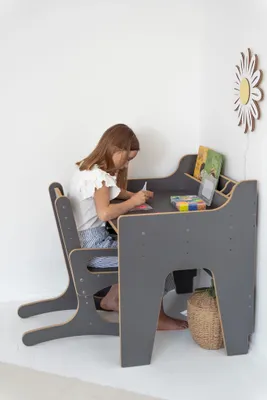 Produktbild von Höhenverstellbarer Schreibtisch und Stuhl für Kinder - grau